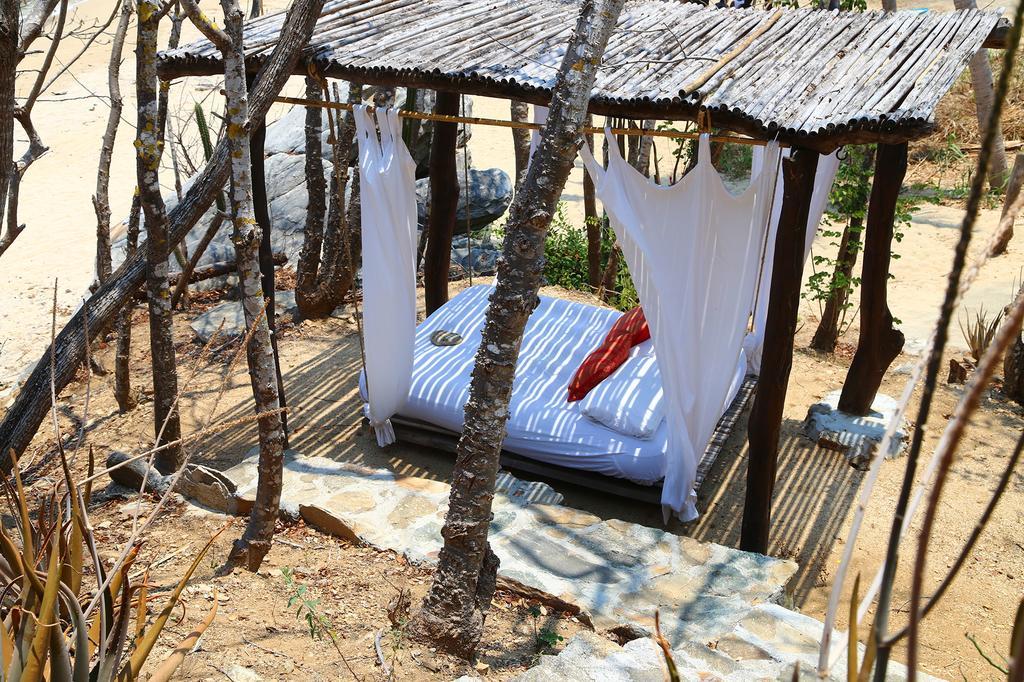Hotel Bahia De La Luna Arroyo Cruz 外观 照片