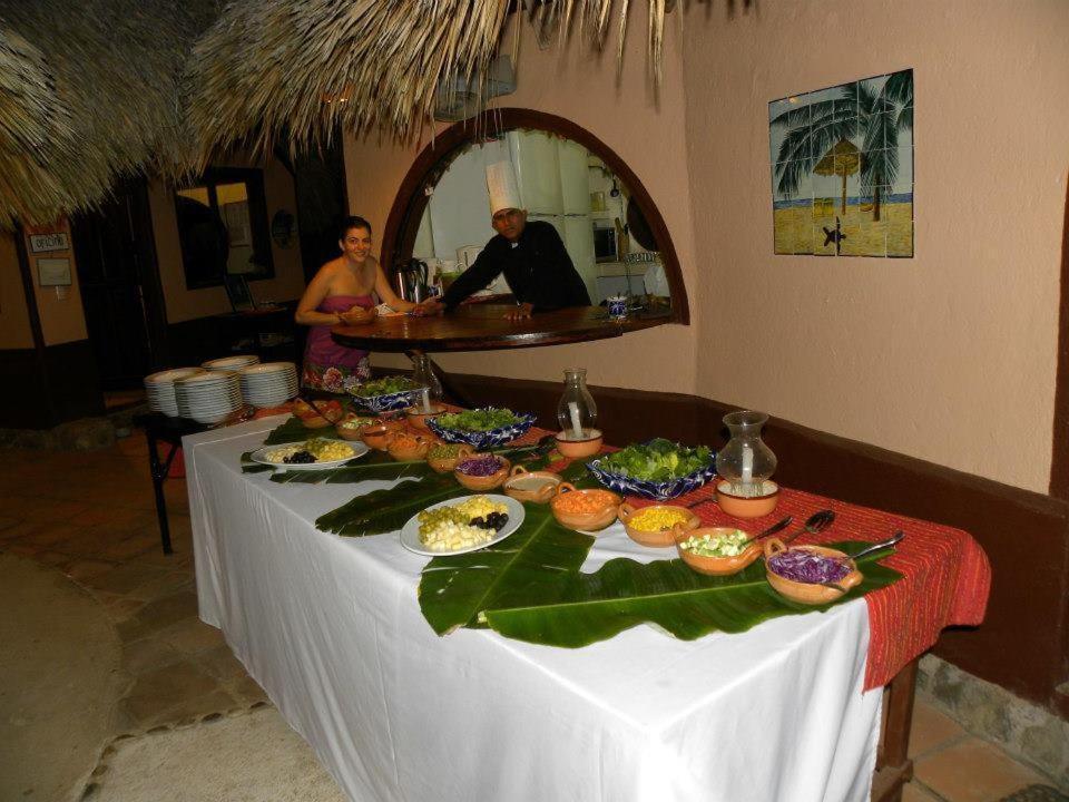 Hotel Bahia De La Luna Arroyo Cruz 外观 照片