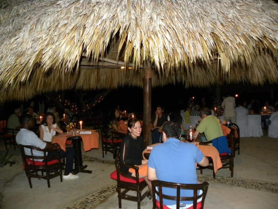 Hotel Bahia De La Luna Arroyo Cruz 外观 照片