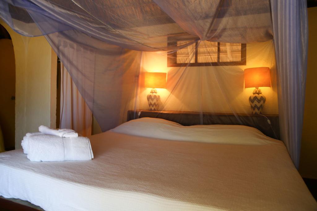 Hotel Bahia De La Luna Arroyo Cruz 外观 照片